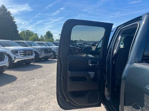 Used 2017 Chevrolet Silverado 1500 LT w/ All Star Edition AWD/4WD image 28