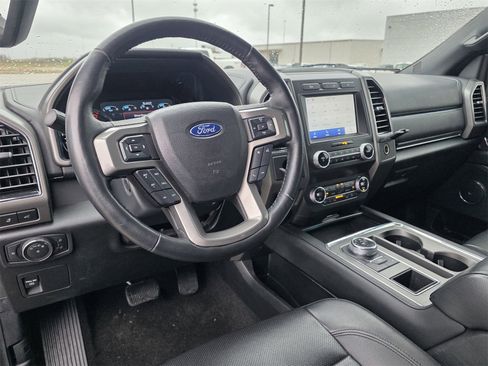 Used 2021 Ford Expedition XLT image 13
