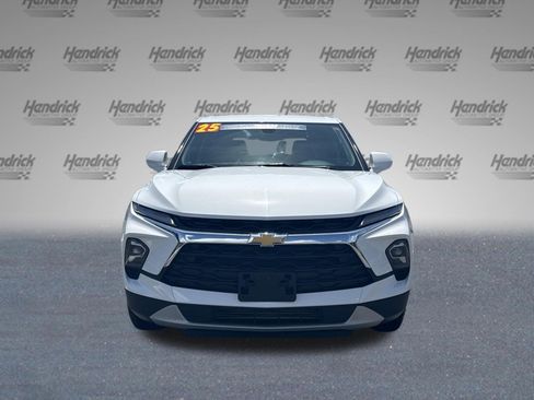 Used 2025 Chevrolet Blazer LT FWD image 3