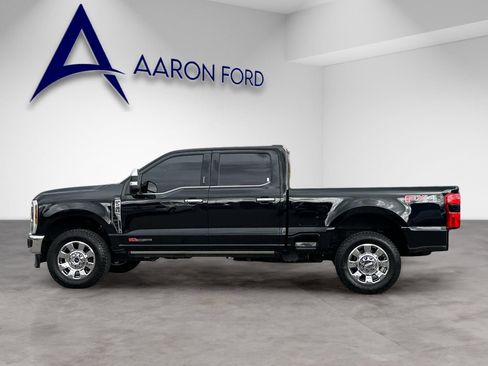 Used 2024 Ford F250 Lariat w/ Lariat Ultimate Package image 3