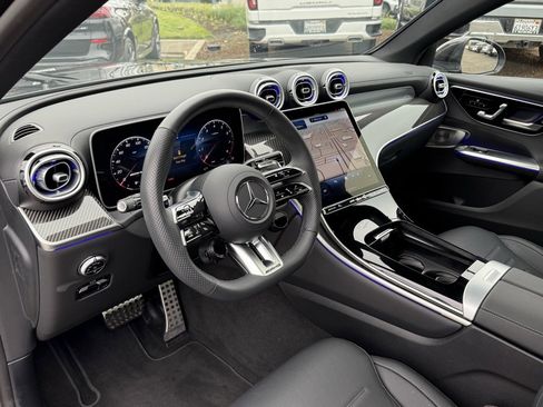 Certified 2025 Mercedes-Benz GLC 43 AMG 4MATIC Coupe image 21