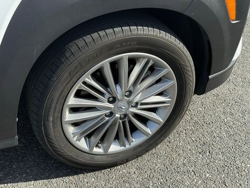 Used 2021 Hyundai Kona SEL w/ Cargo Package image 13