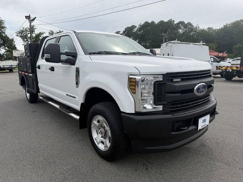 Used 2019 Ford F350 XL w/ Power Equipment Group AWD/4WD image 3