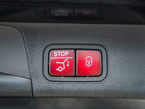 Used 2024 Mercedes-Benz EQB 350 4MATIC SUV image 11