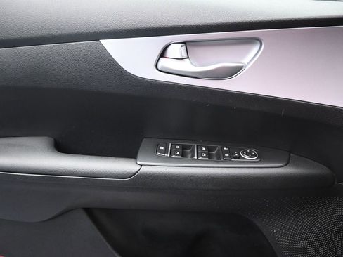 Used 2024 Kia Forte LXS FWD image 17