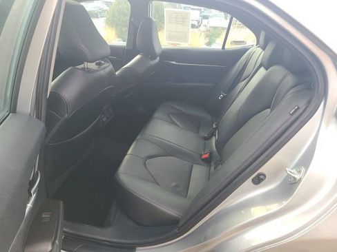 Used 2021 Toyota Camry XSE image 13
