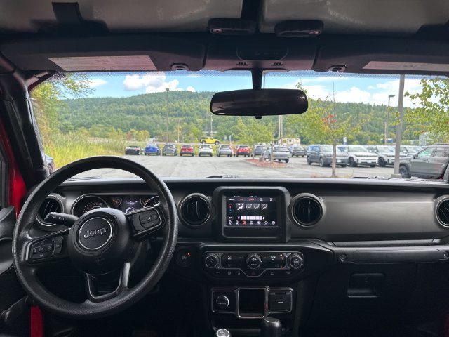 Used 2022 Jeep Gladiator Sport AWD/4WD image 11