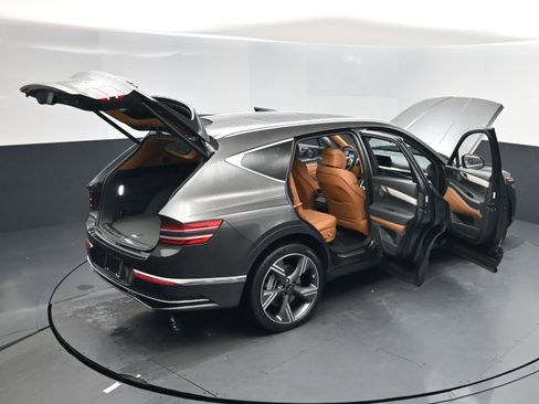 Used 2025 Genesis GV80 3.5T Prestige image 18