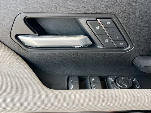 New 2026 GMC Hummer EV SUV AWD/4WD image 13