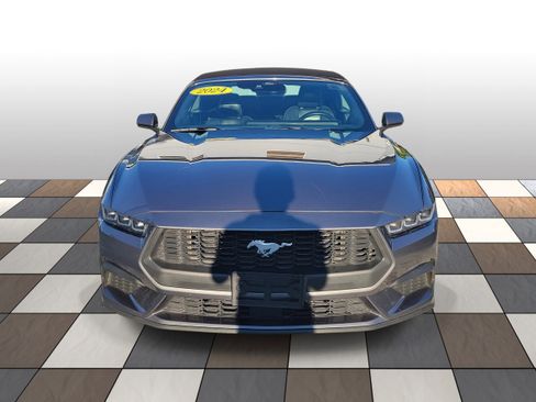 Used 2024 Ford Mustang Premium image 2
