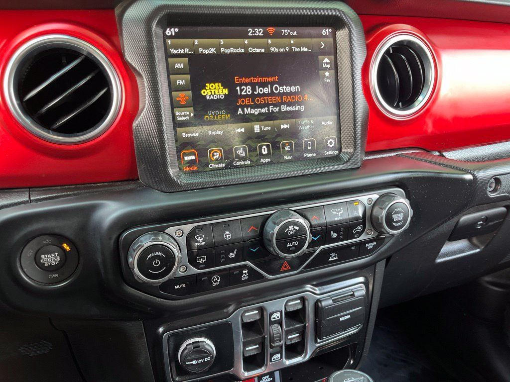 Used 2022 Jeep Gladiator Rubicon w/ LED Lighting Group AWD/4WD image 35