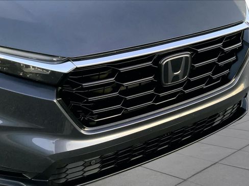 Used 2025 Honda CR-V EX-L image 29