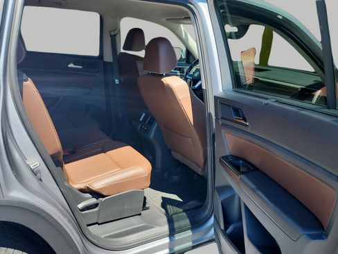 Used 2021 Volkswagen Atlas SE AWD/4WD image 18