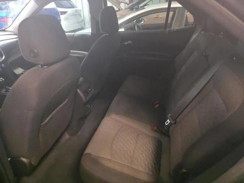 Used 2020 Chevrolet Equinox LT FWD image 9