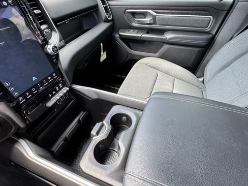 Used 2022 RAM 1500 Big Horn w/ Night Edition RWD image 31