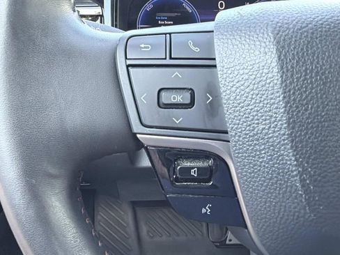 Used 2025 Toyota Camry XSE FWD image 18