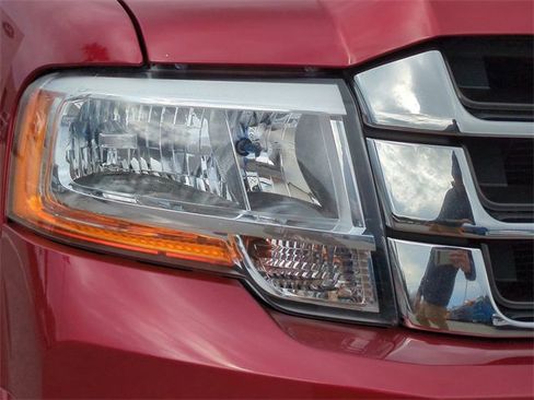 Used 2017 Ford Expedition XLT w/ Equipment Group 201A image 10