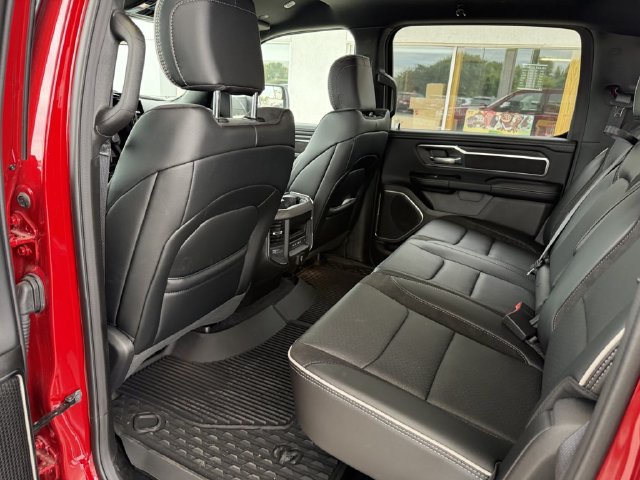 New 2026 RAM 1500 Laramie AWD/4WD image 12