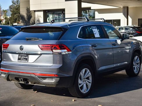 Used 2020 Volkswagen Atlas Cross Sport SEL image 6