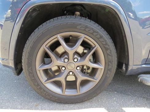 Used 2021 Jeep Grand Cherokee Limited w/ Quick Order Package 28K 80th RWD image 8
