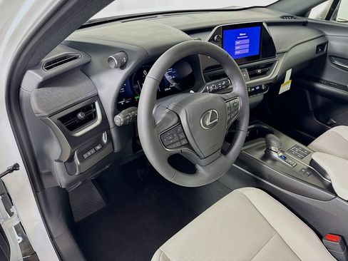 New 2026 Lexus UX 300h FWD image 9