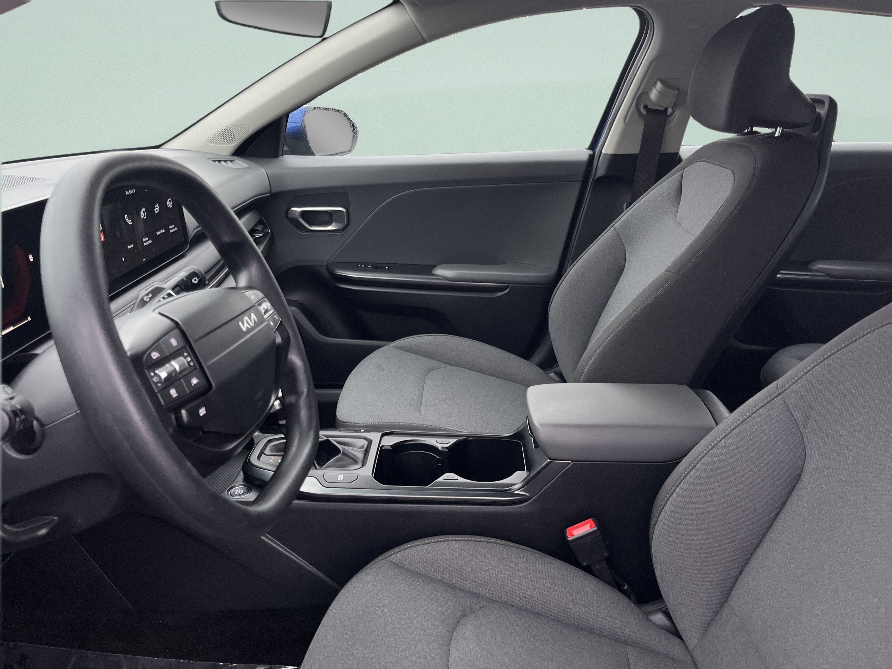 Used 2025 Kia K4 FWD image 13