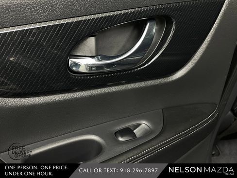 Used 2019 Nissan Rogue SL image 34