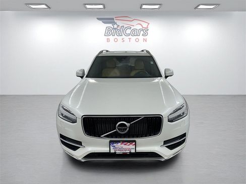 Used 2018 Volvo XC90 T6 Momentum w/ Convenience Package image 2