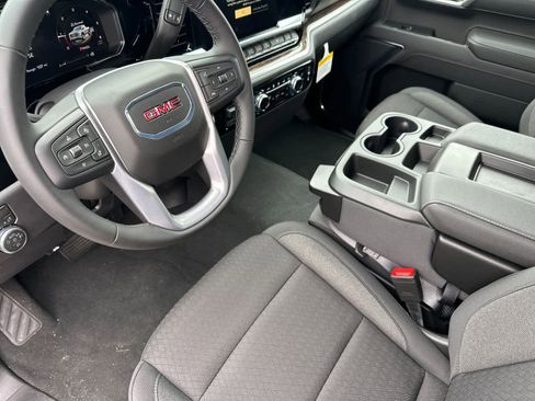 New 2026 GMC Sierra 1500 Elevation image 9