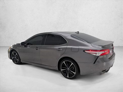 Used 2020 Toyota Camry XSE FWD image 8