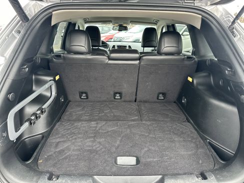 Used 2018 Jeep Cherokee Limited w/ High Altitude Package image 12