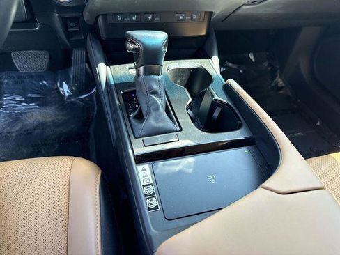 Certified 2024 Lexus ES 350 w/ Premium Package FWD image 21