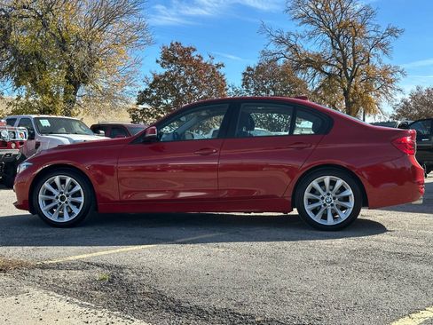 Used 2018 BMW 320i xDrive Sedan image 3