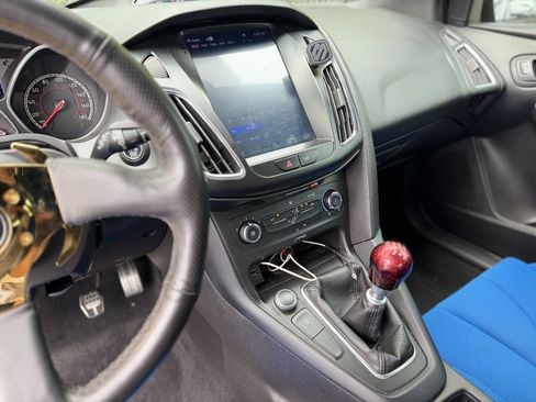 Used 2015 Ford Focus ST FWD image 15
