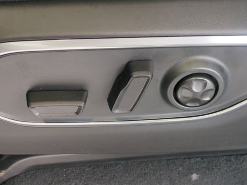 New 2026 Jeep Grand Wagoneer image 21