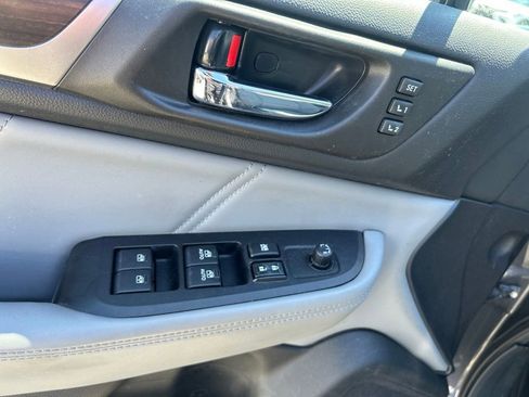 Used 2018 Subaru Legacy 2.5i Limited AWD/4WD image 18