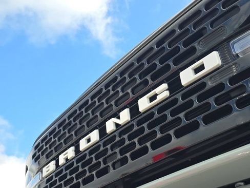 Used 2022 Ford Bronco Wildtrak AWD/4WD image 9