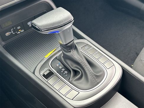 New 2026 Hyundai Kona SE image 28