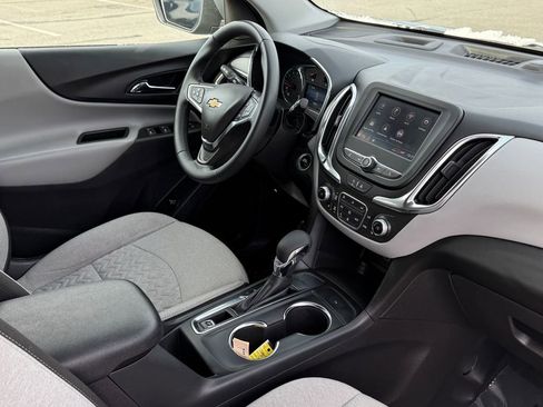 Used 2024 Chevrolet Equinox LT image 8