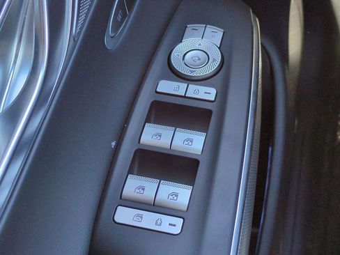 Used 2024 Genesis GV70 2.5T w/ Sport Prestige Package image 26