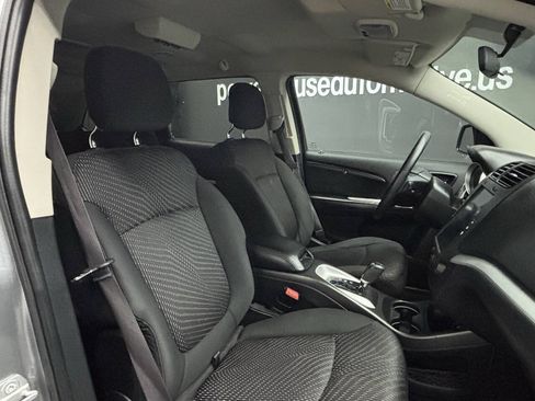 Used 2016 Dodge Journey SXT w/ Comfort/Convenience Group FWD image 32