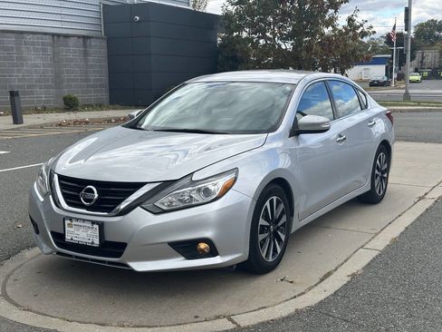 Used 2018 Nissan Altima 2.5 SL image 1