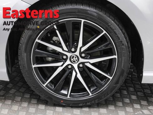 Used 2024 Toyota Camry SE FWD image 31