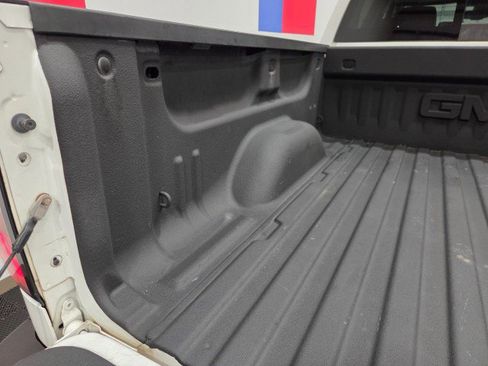 Used 2016 GMC Sierra 1500 SLT w/ SLT Premium Package AWD/4WD image 30