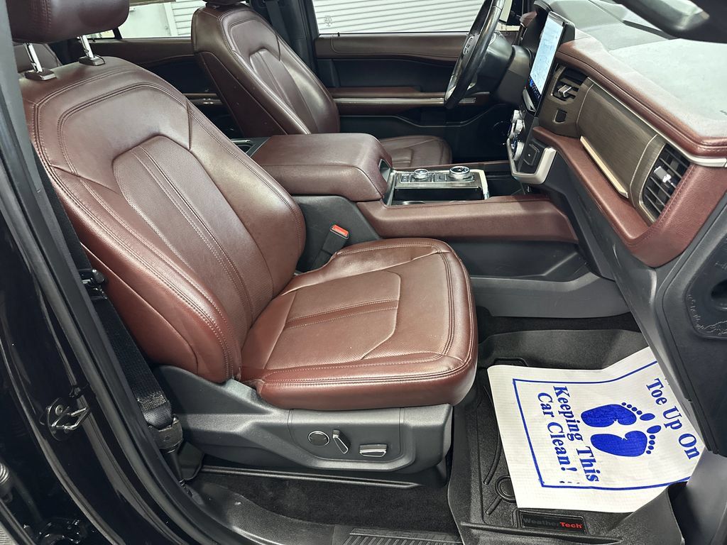 Used 2022 Ford Expedition Max Limited AWD/4WD image 15