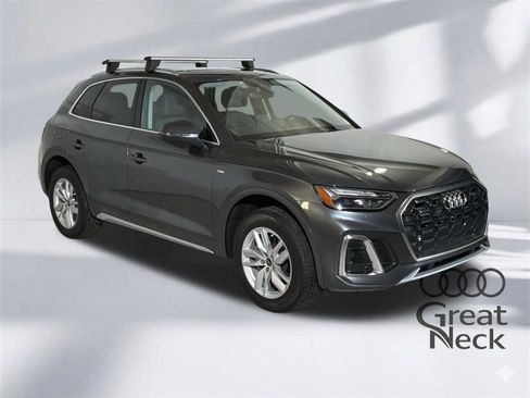 Used 2023 Audi Q5 2.0T Premium w/ Convenience Package image 11