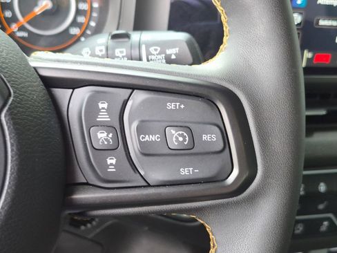 Used 2024 Jeep Wrangler Unlimited Sport AWD/4WD image 14