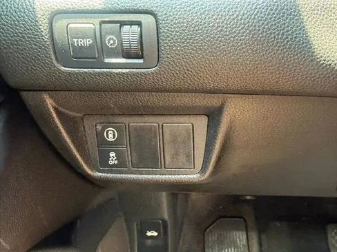 Used 2018 Honda Accord LX image 17