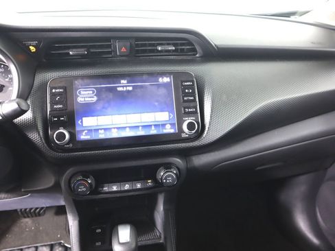 Certified 2022 Nissan Kicks SV image 11