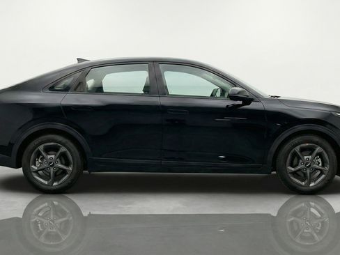 Used 2025 Kia K4 LXS image 11